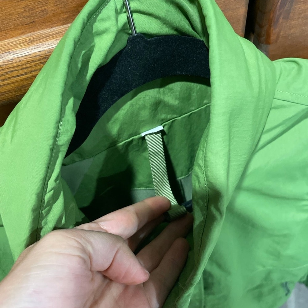 Lululemon Jacket - Picture 3 of 10
